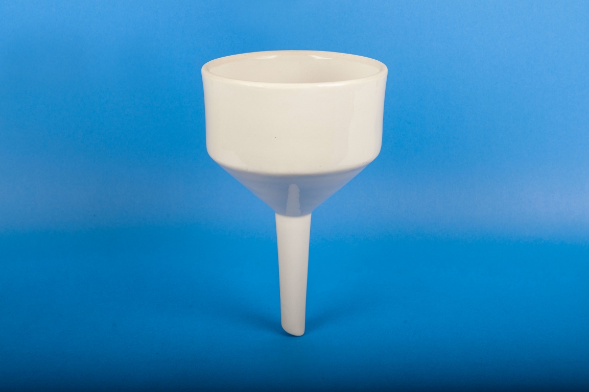 Buchner Funnel, Porcelain, Capacity 30mL, Plate dia. 43mm, Dia of Perforated Area 32mm, Fits of Paper Dia. 42.5mm