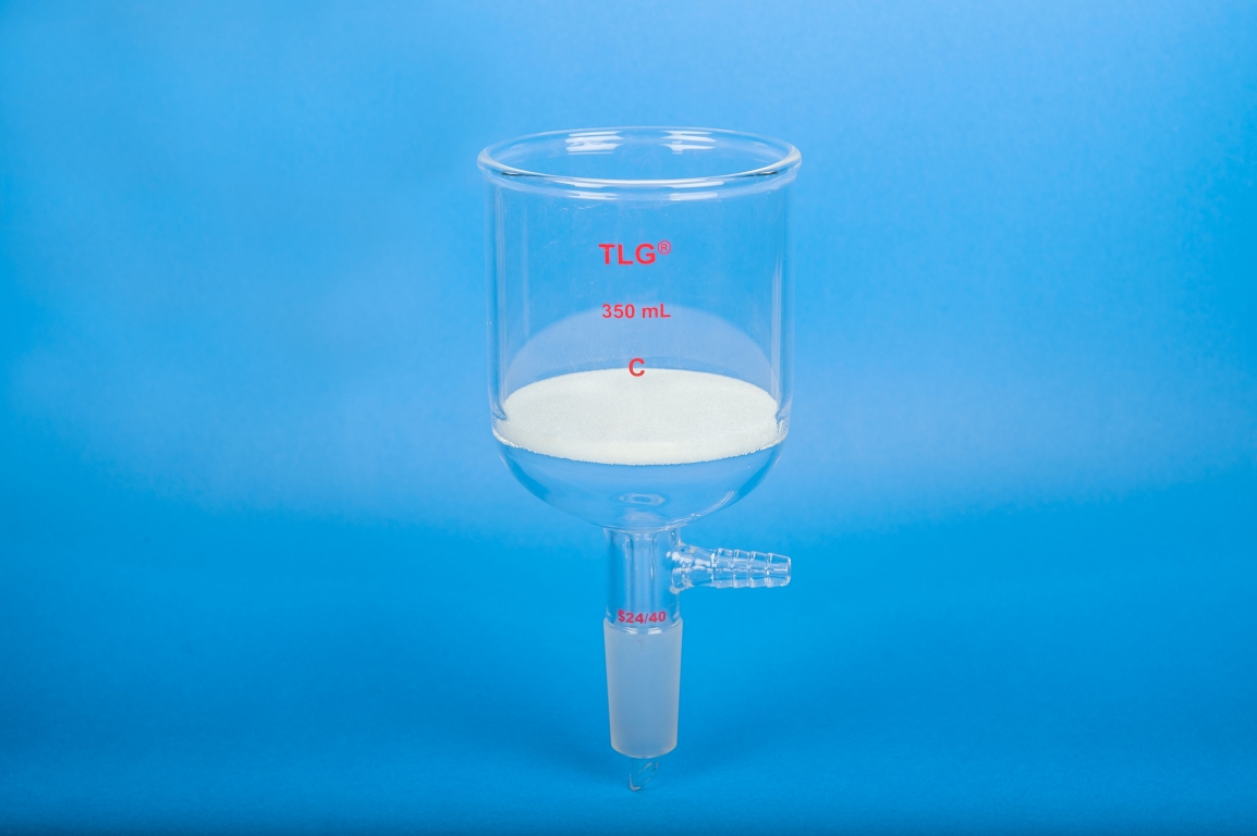 Filter Funnel, Buchner, Inner Joint, Capacity 600mL, Joint 24/40, Frit O.D. 90mm, Porosity Medium