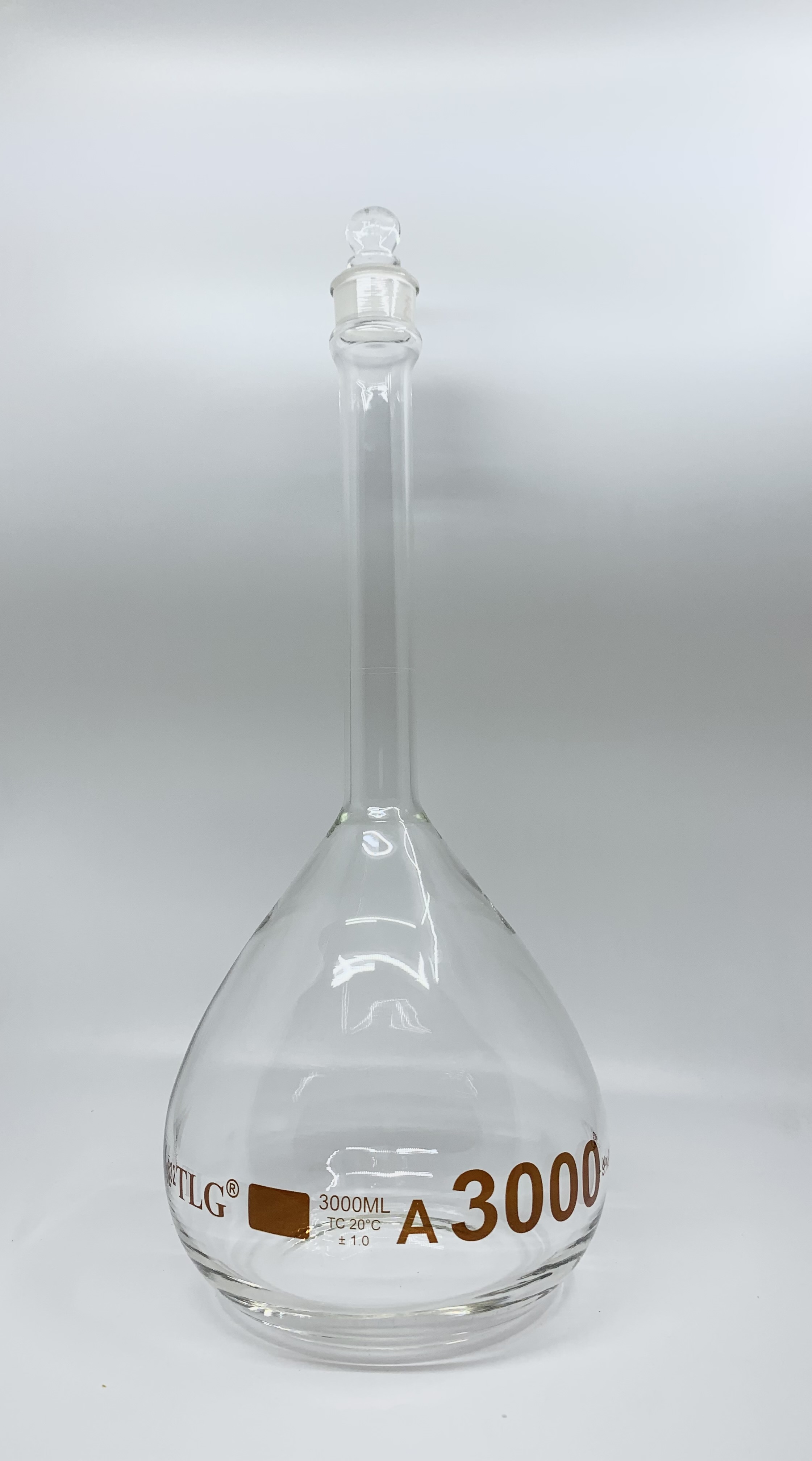 Volumetric Flask, 3000mL, Heavy Duty, Wide Mouth, Clear, Glass Stopper# 32, Class A, As Per USP Standards