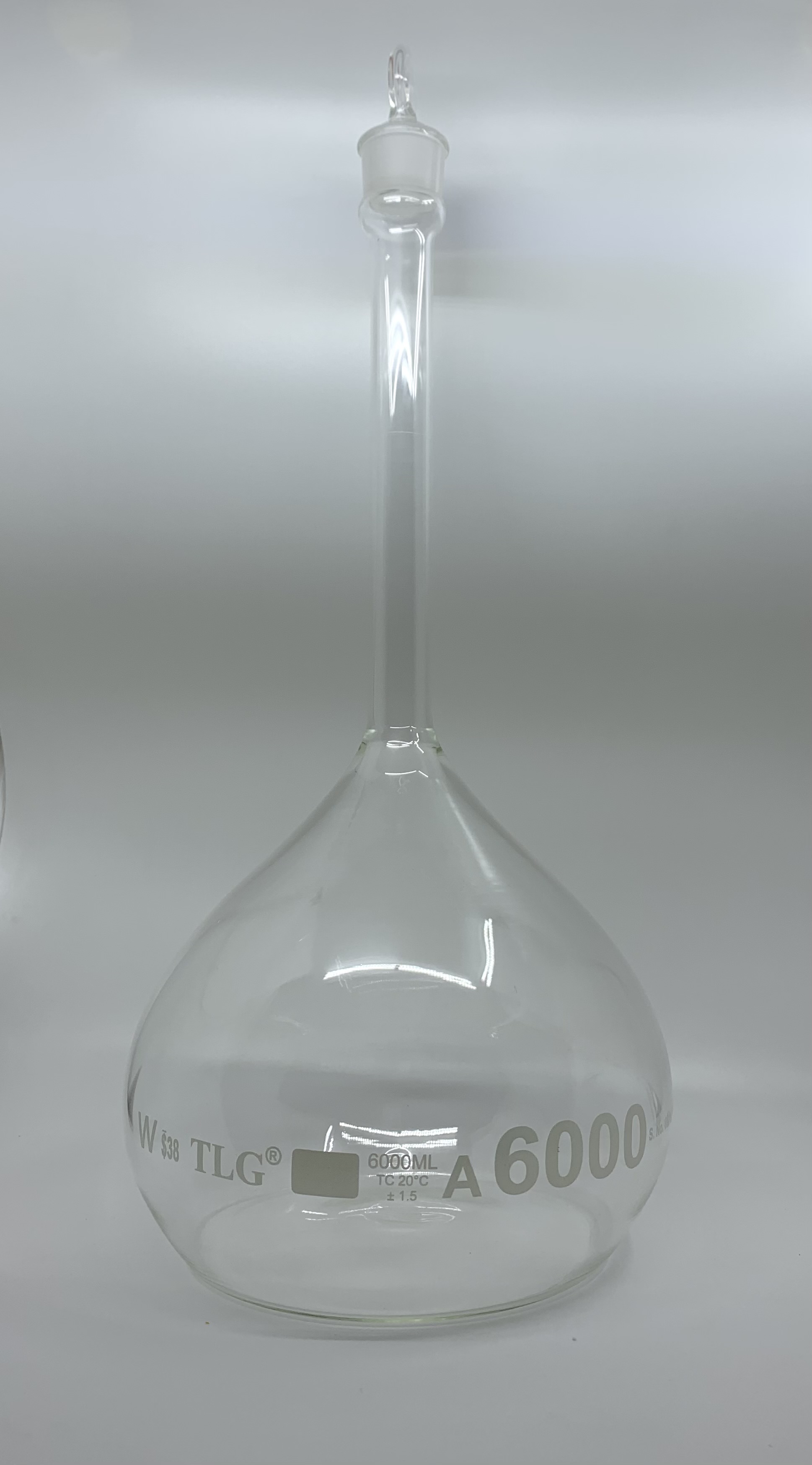 Volumetric Flask, 4000mL, Heavy Duty, Wide Mouth, Clear, Glass Stopper# 38, Class A, As Per USP Standards