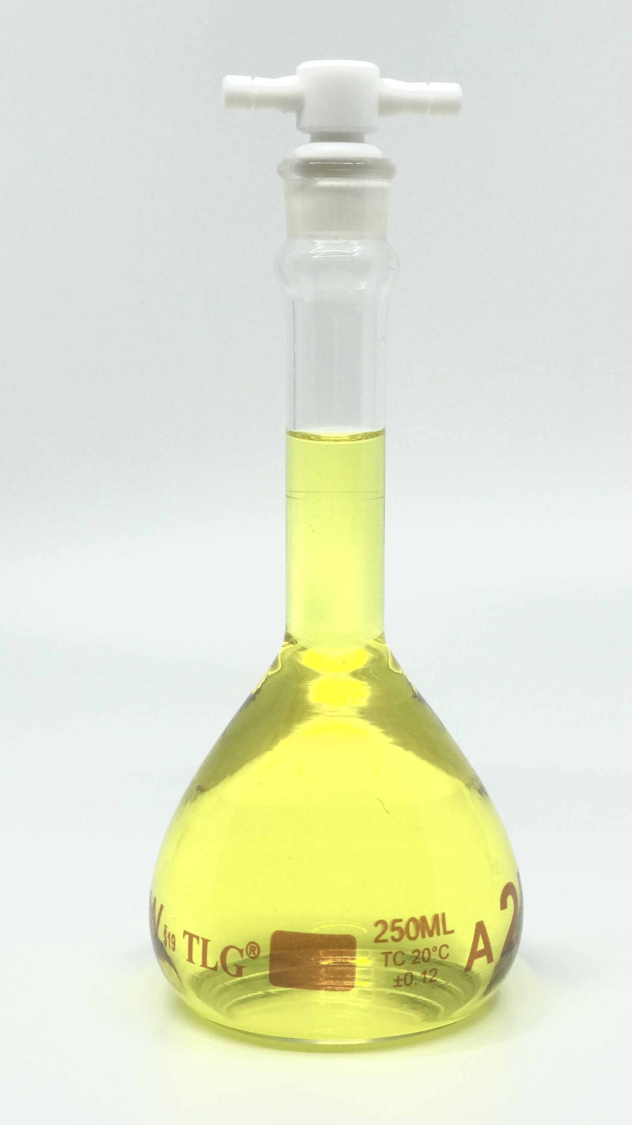 Volumetric Flask, 250mL, Heavy Duty, Wide Mouth, Clear, PTFE Stopper# 19, Class A, As Per USP Standards