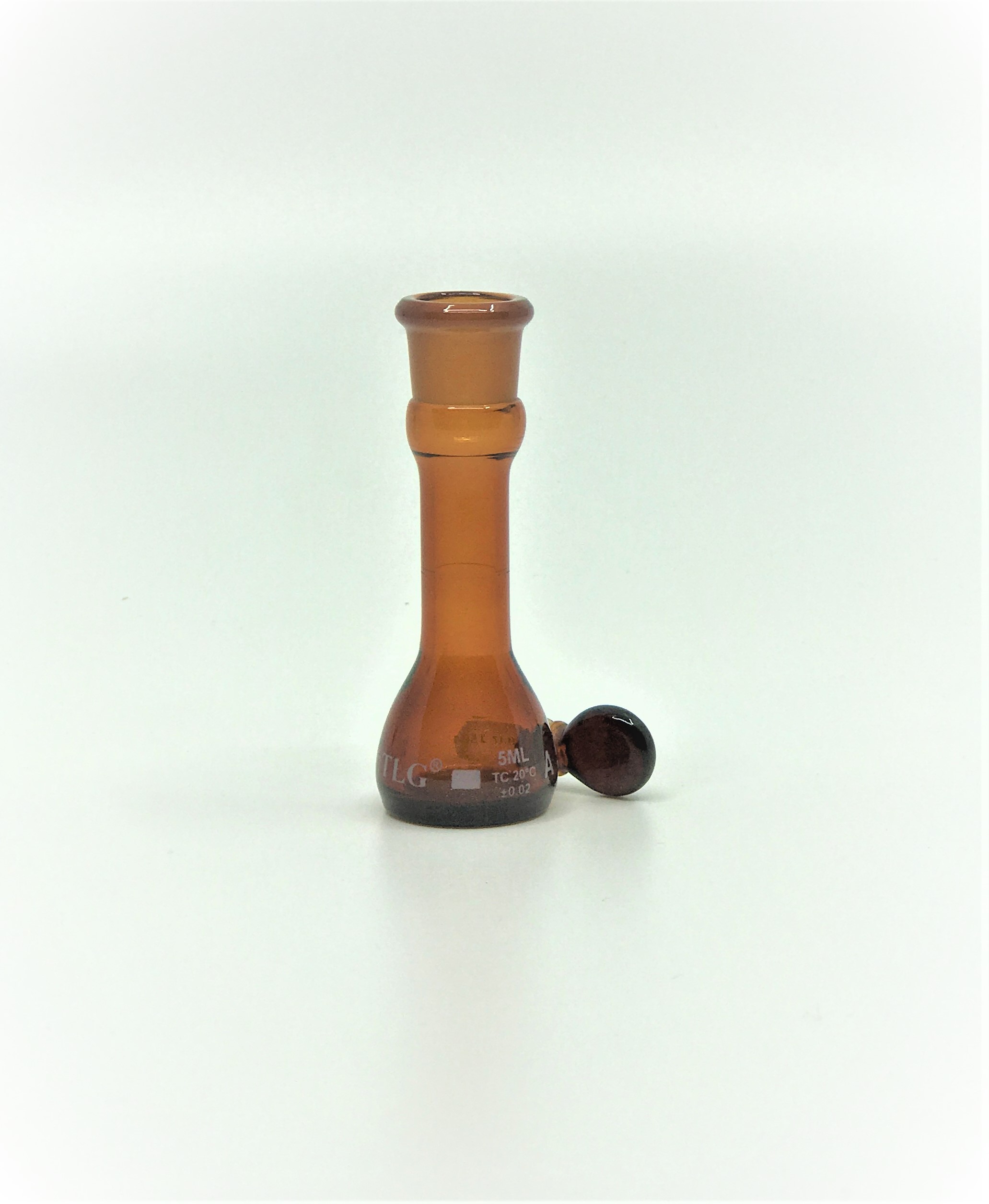 Serialized and Certified Volumetric Flask, Low Actinic Amber, 5mL, Wide Mouth, Glass Stopper#13, Class A, As Per USP Standards