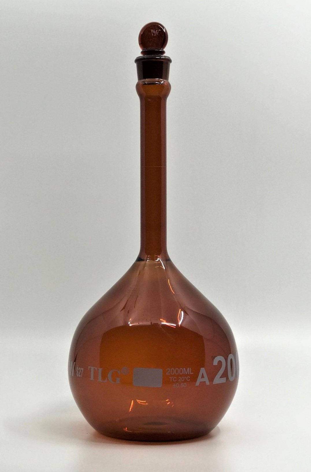 Serialized and Certified Volumetric Flask, Low Actinic Amber, 2000mL, Wide Mouth, Glass Stopper#27, Class A, As Per USP Standards