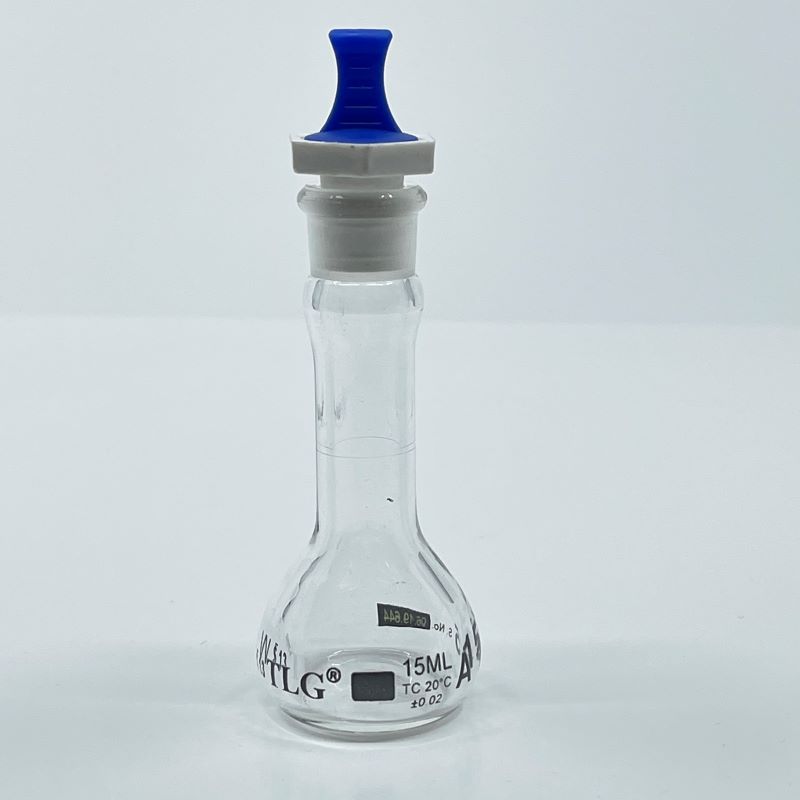 Volumetric Flask,15mL, Heavy Duty, Wide Mouth, Clear, PE Stopper# 13, Class A, As Per USP Standards